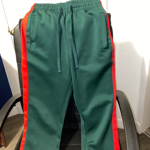 Victorious Sweat Pants - Picture 2 of 3